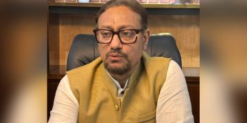 লন্ডন যাচ্ছেন মেয়র শাহাদাত আজ