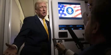 ক্ষমা চাইলেও রেহাই মিলছে না বিবিসির, মামলা করছেন ট্রাম্প