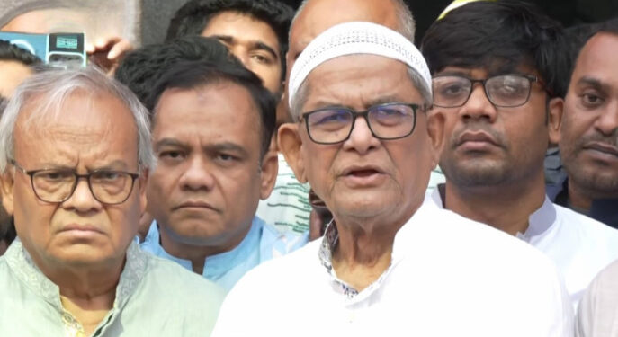 অত্যন্ত সংকটময় খালেদা জিয়ার শারীরিক অবস্থা : মির্জা ফখরুল