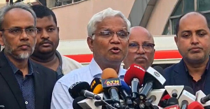 এই মুহূর্তে বিদেশ নেওয়া হচ্ছে না খালেদা জিয়াকে: ডা: জাহিদ