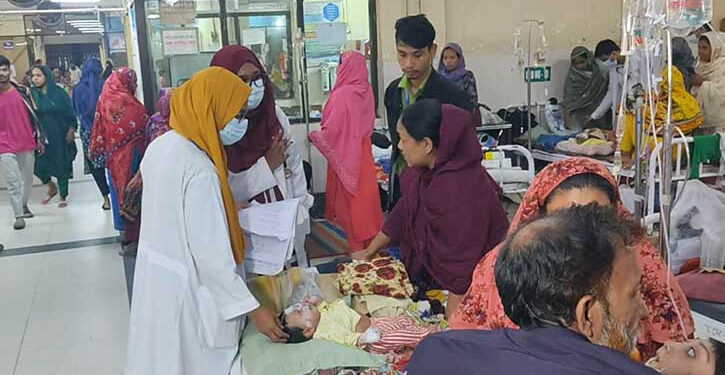 চট্টগ্রামে শীতে বেড়েছে শিশুদের ঠাণ্ডাজনিত রোগ