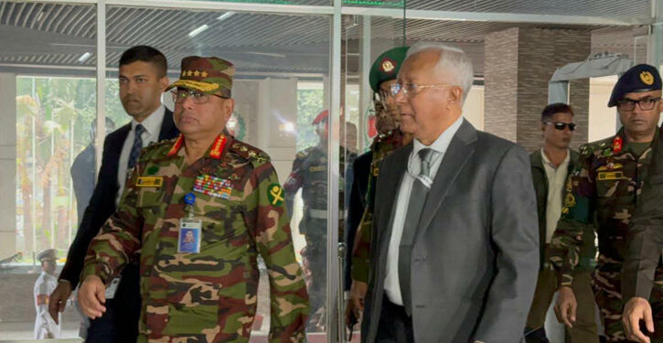 তিন বাহিনীর প্রধানের সঙ্গে নির্বাচন কমিশনের বৈঠক