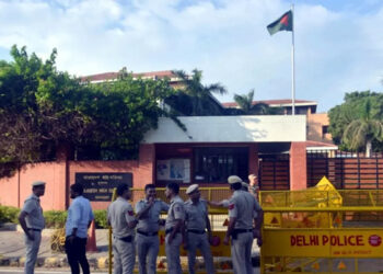 বাংলাদেশ হাইকমিশন থেকে ভিসা প্রদান সাময়িকভাবে বন্ধ দিল্লির