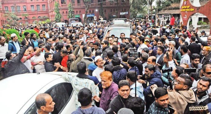 ১৪৩ প্রার্থীর মনোনয়নপত্র দাখিল চট্টগ্রামে