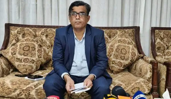 তফসিল নিয়ে কেউ ভিন্ন মত দিলে তার বিরুদ্ধে কঠোর হুশিয়ারি দিলেন প্রেস সচিব