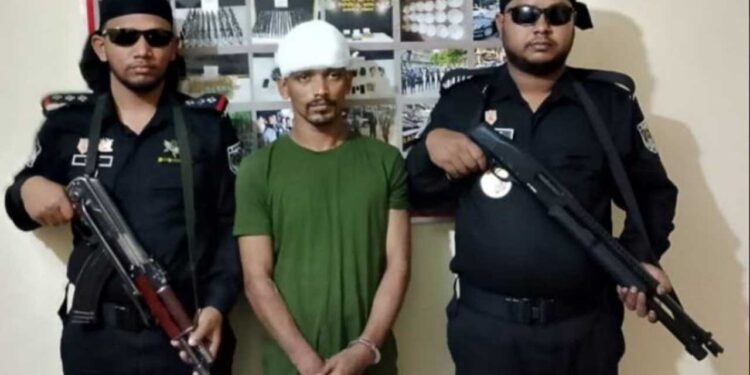চট্টগ্রামের শীর্ষ সন্ত্রাসী বুইস্যা গ্রেপ্তার