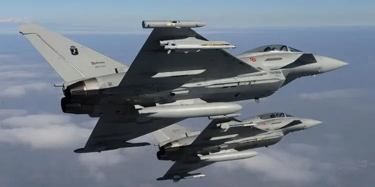 ইতালি যুদ্ধবিমান সরবরাহ করবে বিমান বাহিনীকে