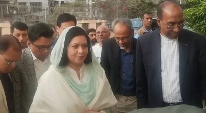 এভারকেয়ারে জুবাইদা রহমানের সঙ্গে পর্যালোচনা মেডিকেল বোর্ডের