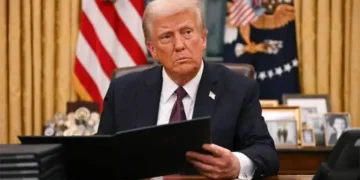 ট্রাম্পের ভ্রমণ নিষেধাজ্ঞা আরও পাঁচ দেশের ওপর