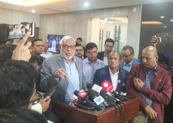 নতুন পে স্কেল নিয়ে চূড়ান্ত সিদ্ধান্ত নিচ্ছে না অন্তর্বর্তী সরকার: জ্বালানি উপদেষ্টা