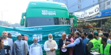 মাল্টিমিডিয়া বাসে জামায়াত আমিরের নির্বাচনী জনসংযোগ