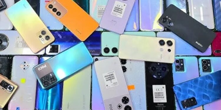 ৬০ শতাংশ শুল্ক কমাল মোবাইল ফোন আমদানিতে এনবিআর