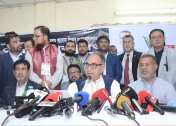 ১২ ঘণ্টার মধ্যে নির্বাচনের ফল ঘোষণা না হলেই বুঝবো অসৎ উদ্দেশ্য আছে: মির্জা আব্বাস