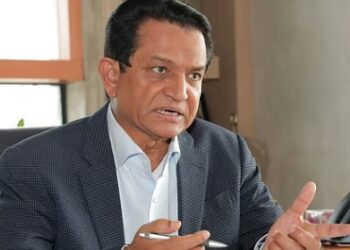 শিল্প খাতে বড় বিপর্যয়ে চাকরি হারিয়েছে ১৪ লাখ মানুষ: এ কে আজাদ