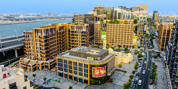 বিশ্বের প্রথম ‘স্বর্ণের রাস্তা’ তৈরি হচ্ছে দুবাইয়ে