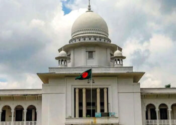 লুণ্ঠিত অস্ত্র উদ্ধার না হওয়া পর্যন্ত জাতীয় নির্বাচন স্থগিতের জন্য হাইকোর্টে রিট