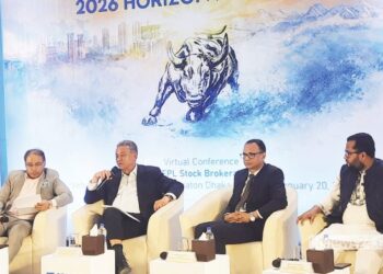 এত বেশি নিয়ন্ত্রণ করা যাবে না অর্থনীতিকে: খসরু