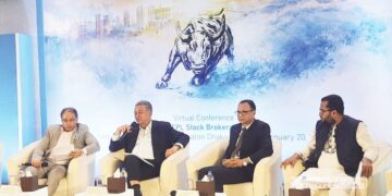 এত বেশি নিয়ন্ত্রণ করা যাবে না অর্থনীতিকে: খসরু