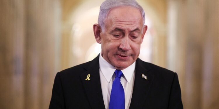 নেতানিয়াহুর শীর্ষ সহযোগী আটক, রহস্য উন্মোচন শুরু