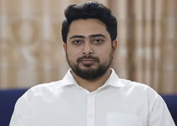 এনসিপি আহ্বায়ক নাহিদ ইসলামের নির্বাচনি কার্যালয়ের পাশে গুলিবর্ষণ