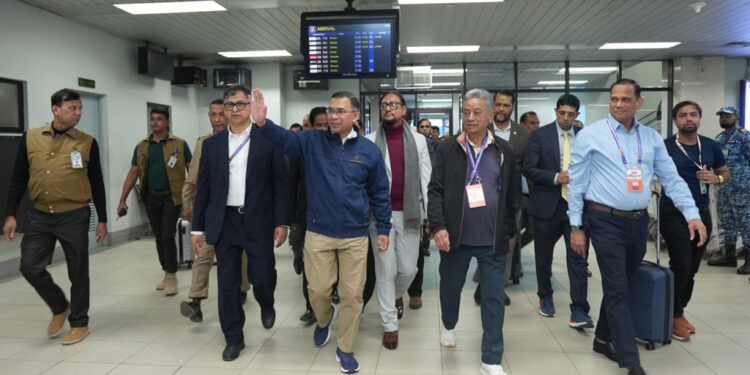 চট্টগ্রাম পৌঁছালেন তারেক রহমান