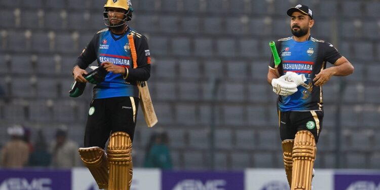 পয়েন্ট টেবিলের শীর্ষে রংপুর রাইডার্স হারিয়ে চট্টগ্রামকে