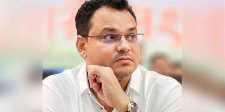 ব্যাংকে ২ হাজার ৮১৪ কোটি ভান্ডারিয়া উপজেলার সাবেক চেয়ারম্যানের