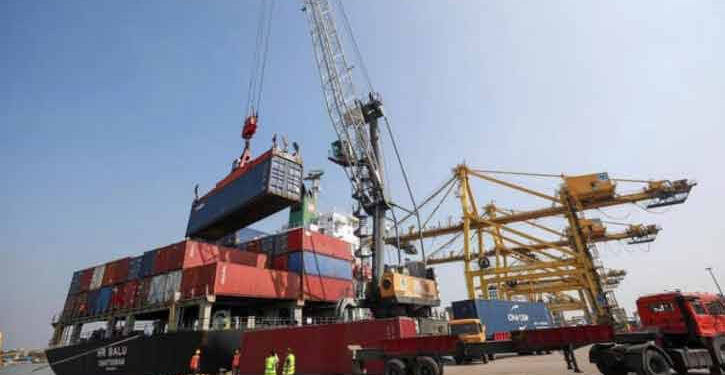 সাত মাসে দেশে রপ্তানি আয় কমল ৫৬ কোটি ডলার