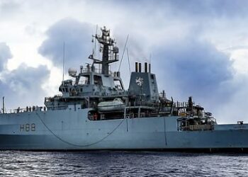 যুক্তরাজ্য থেকে নৌবাহিনীর জন্য আসছে আধুনিক জরিপ জাহাজ