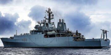 যুক্তরাজ্য থেকে নৌবাহিনীর জন্য আসছে আধুনিক জরিপ জাহাজ