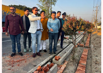 চট্টগ্রামে প্রথম সাইকেল ট্র্যাক করছেন মেয়র শাহাদাত