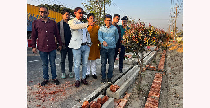 চট্টগ্রামে প্রথম সাইকেল ট্র্যাক করছেন মেয়র শাহাদাত