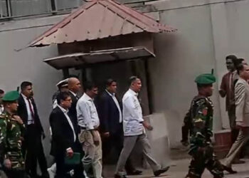 ওসমানী মিলনায়তনে গেলেন প্রধানমন্ত্রী