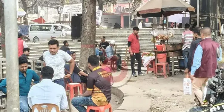 নির্বাচনী ডামাডোলে চাঙ্গা হচ্ছে নিম্নআয়ের মানুষের অর্থনীতি