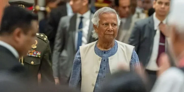 অন্তর্বর্তী সরকারের ব্যয়বহুল সিদ্ধান্তে চাপের মুখে পড়ছে আগামী নির্বাচিত সরকার