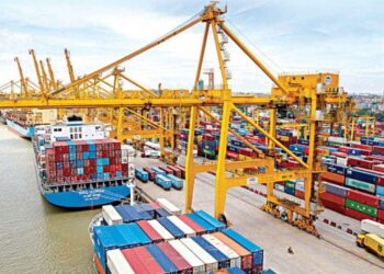 আগামীকাল থেকে টানা ধর্মঘট শুরু চট্টগ্রাম বন্দরে