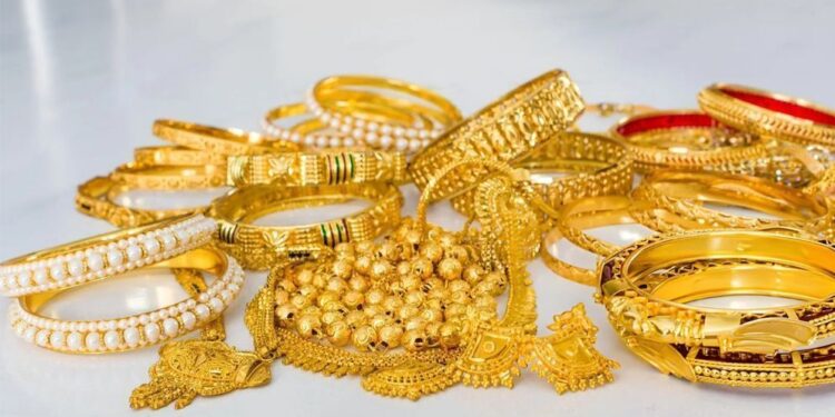 স্বর্ণের দাম বাড়ল ভরিতে ২ লাখ ৬১ হাজার ৪০ টাকা