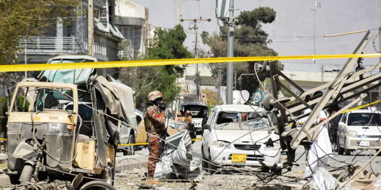 পাকিস্তানে সামরিক সংঘর্ষে ২২ সেনাসহ নিহত অন্তত ২৫৫