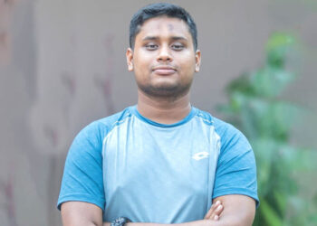 ৪৬ কেন্দ্রে তিনগুণেরও বেশি ভোটে এগিয়ে হাসনাত