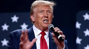 ইরানের জনগণকে সরকারের নিয়ন্ত্রণ নেওয়ার আহ্বান ট্রাম্পের