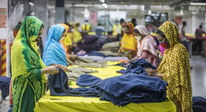 ইউরোপের বাজারে বাংলাদেশের পোশাকের দাম কমেছে প্রায় ৪ শতাংশ