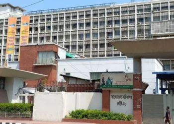 মন্ত্রণালয়ের দ্বন্দ্বে সমন্বয়হীন সেবাখাত