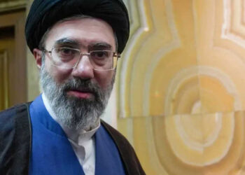 নিরাপদ আছেন ইরানের সর্বোচ্চ নেতা মোজতবা খামেনি