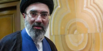 নিরাপদ আছেন ইরানের সর্বোচ্চ নেতা মোজতবা খামেনি