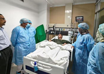 মির্জা আব্বাসের মস্তিষ্কে অস্ত্রোপচার সম্পন্ন