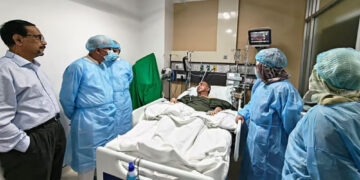 মির্জা আব্বাসের মস্তিষ্কে অস্ত্রোপচার সম্পন্ন