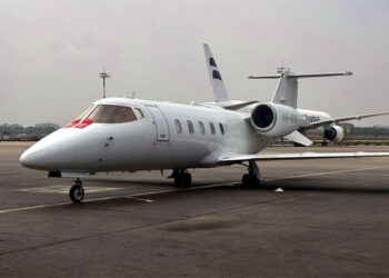 মির্জা আব্বাসকে নিয়ে সিঙ্গাপুরের পথে এয়ার অ্যাম্বুলেন্স