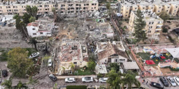 ইসরায়েলে ব্যাপক ক্ষেপণাস্ত্র হামলা চালাল ইরান