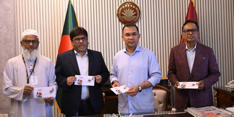 স্বাধীনতা দিবস উপলক্ষে স্মারক ডাকটিকিট উন্মোচন করলেন প্রধানমন্ত্রী