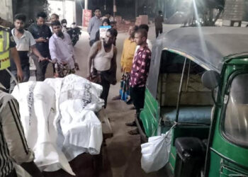 কুমিল্লায় বাসের চাপায় প্রাইভেটকারচালকসহ ৫ জন নিহত